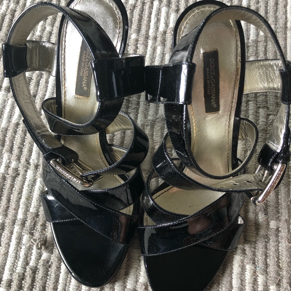 Dolce and gabanna sandals
